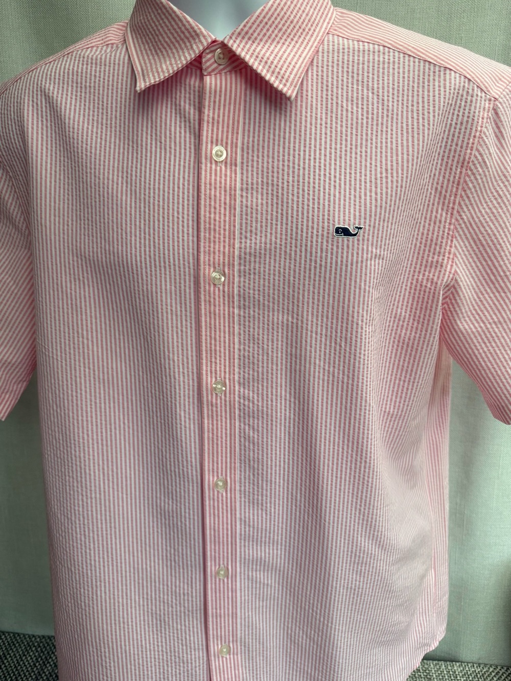 Vineyard Vines Pink and White Seersucker Short-Sleeve Button-Down Shirt